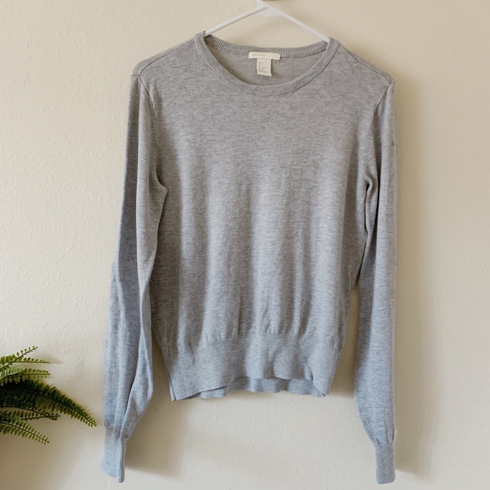 Light Gray Thin Knit Sweater size S